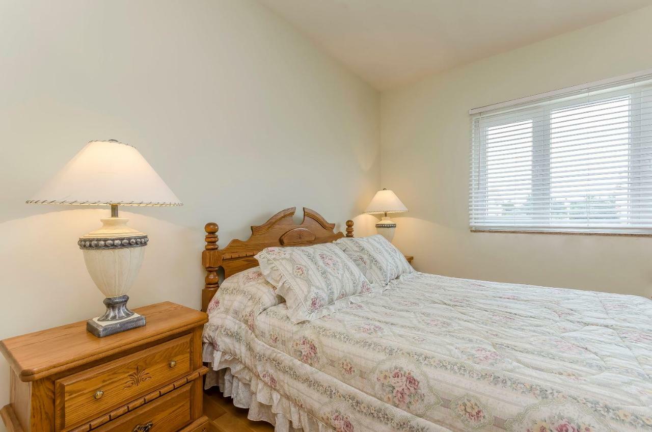 Apartment Canada Dream Vacation Срима Екстериор снимка
