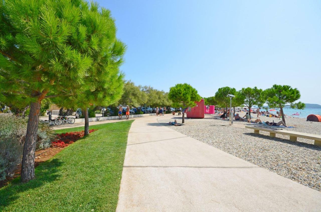 Apartment Canada Dream Vacation Срима Екстериор снимка